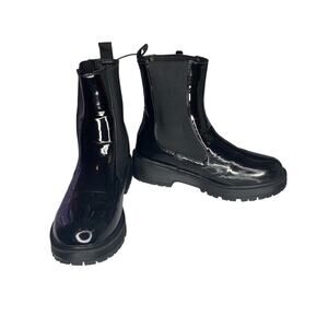 Forever 21 Women Booties Black Size 8.5 Patent Leather Elastic on sides